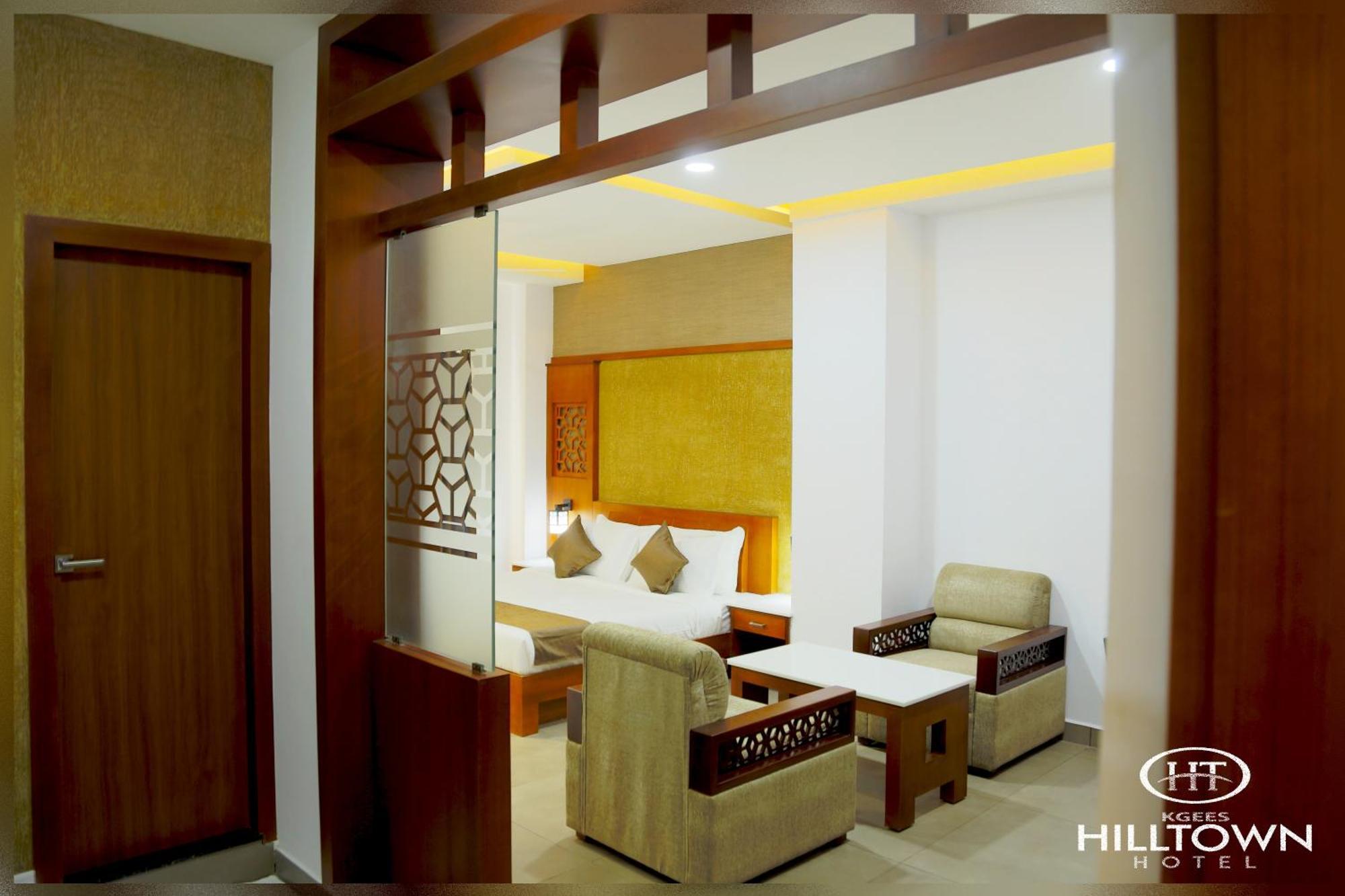 Kgees - Hill Town Hotel Kattappana Экстерьер фото