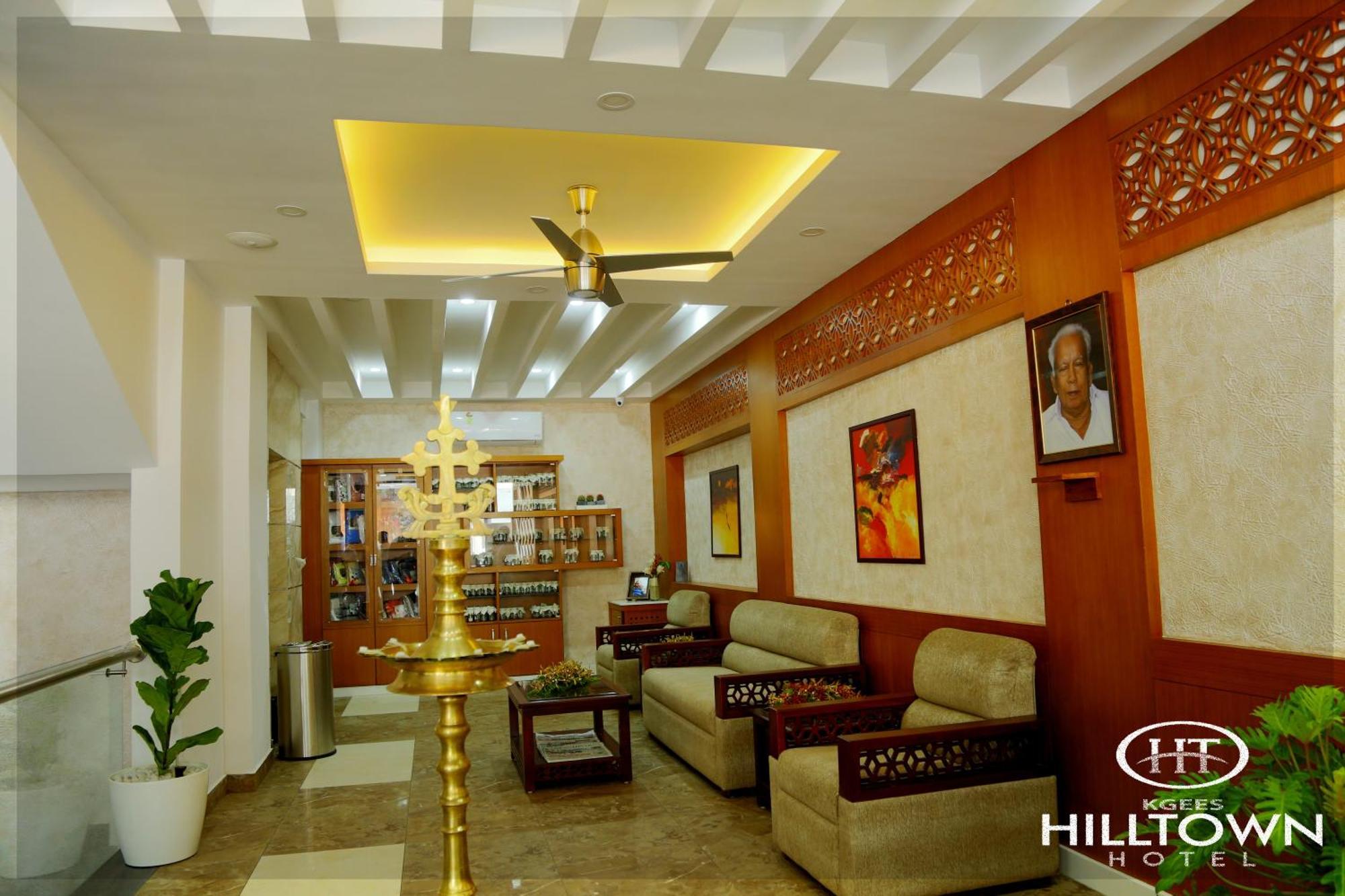 Kgees - Hill Town Hotel Kattappana Экстерьер фото