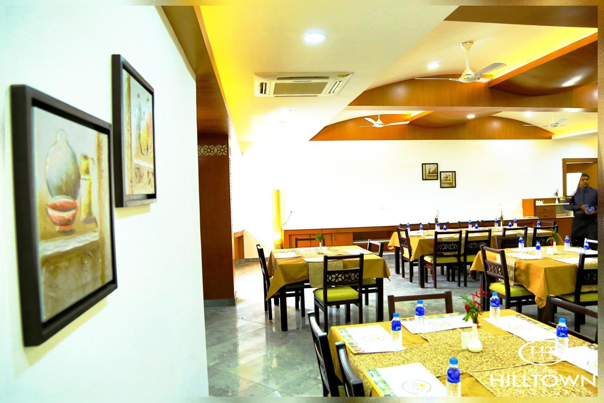 Kgees - Hill Town Hotel Kattappana Экстерьер фото