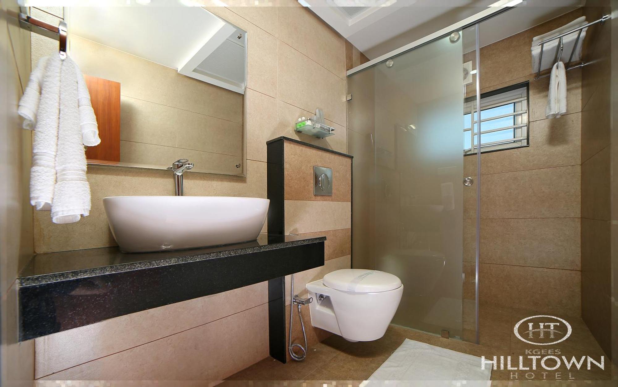 Kgees - Hill Town Hotel Kattappana Экстерьер фото