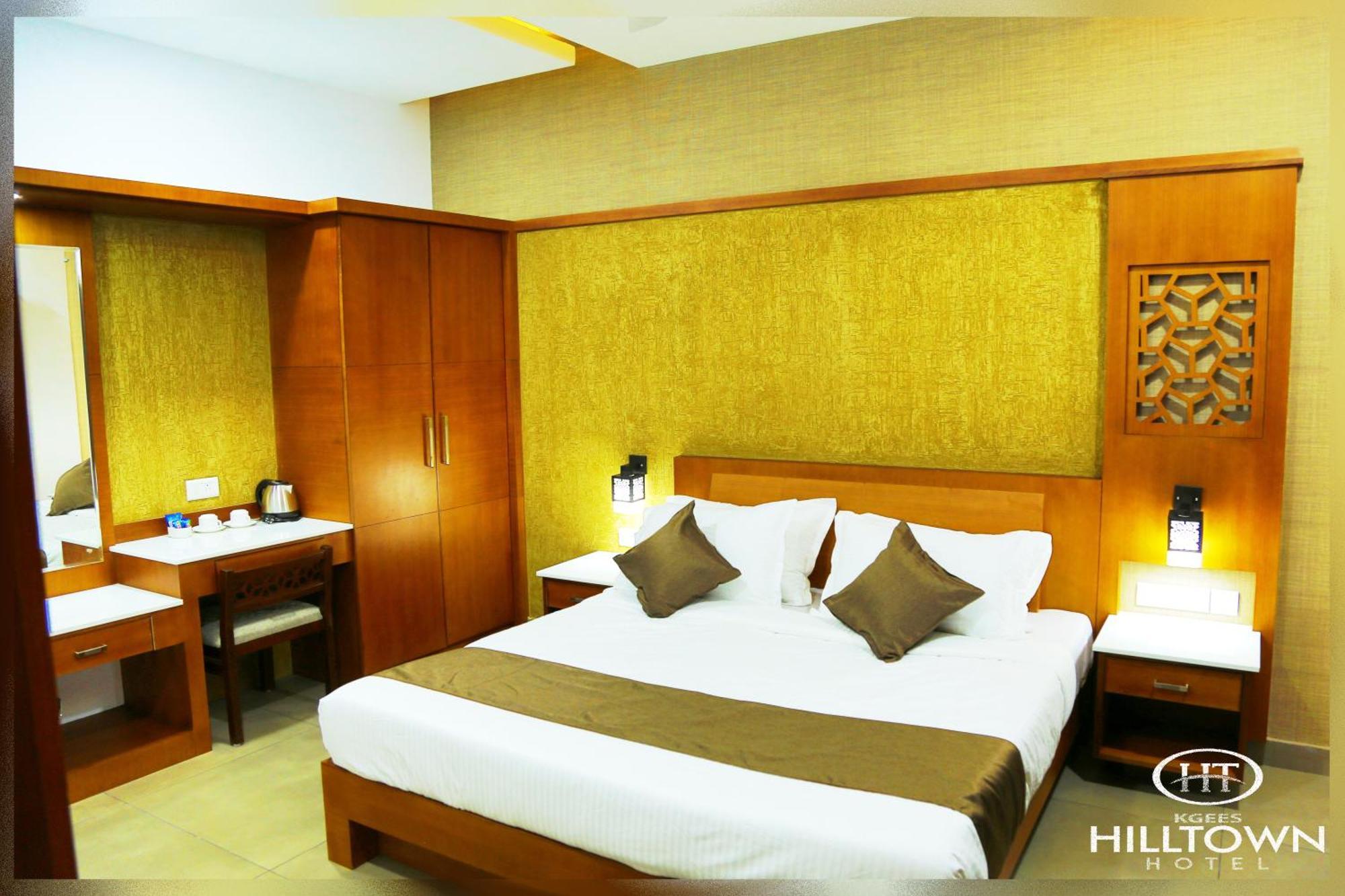 Kgees - Hill Town Hotel Kattappana Экстерьер фото
